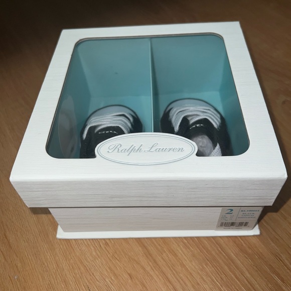 New never worn - Picture 2 of 2